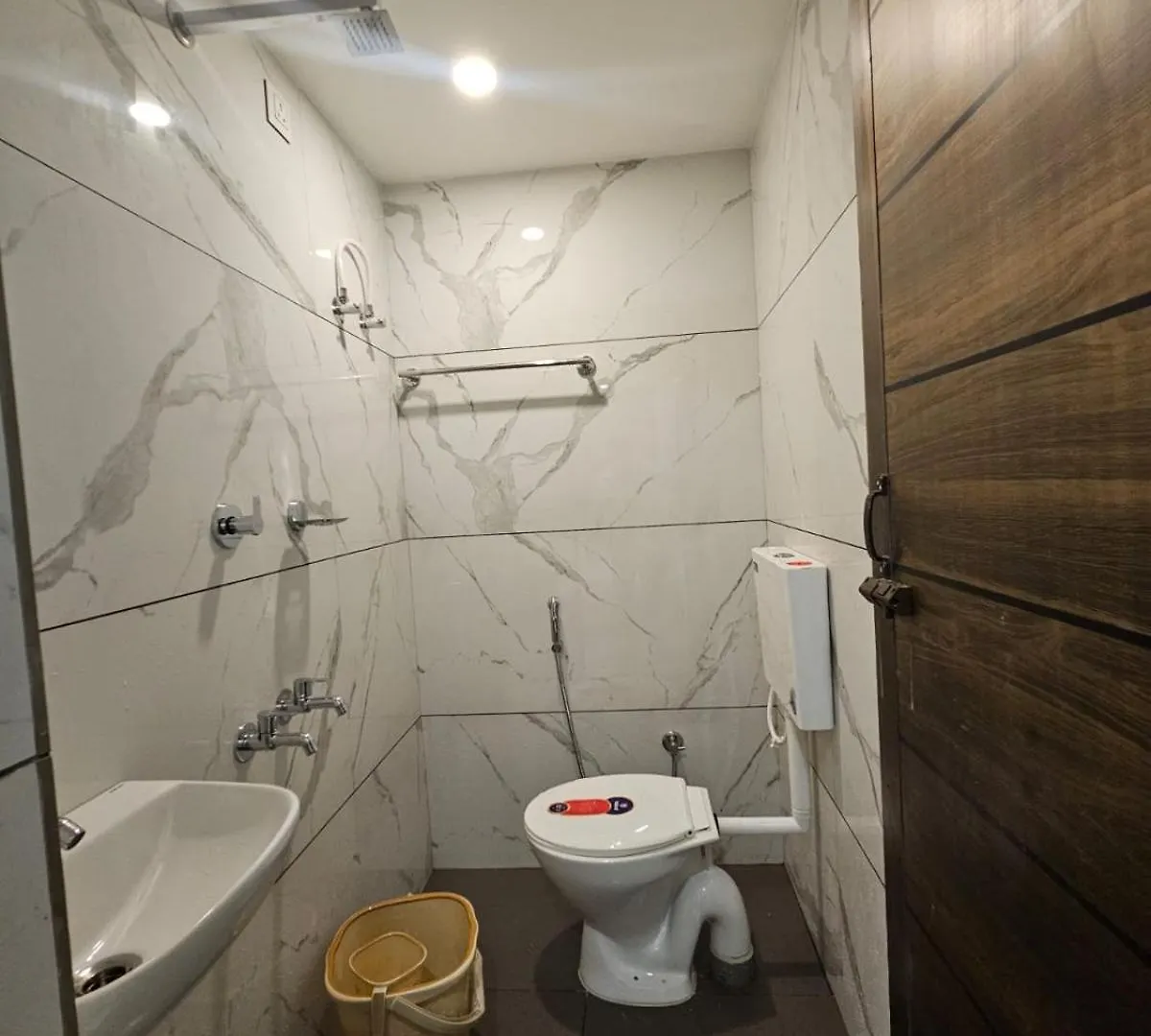 Lowfare Hotels Kozhikode 0*,  India